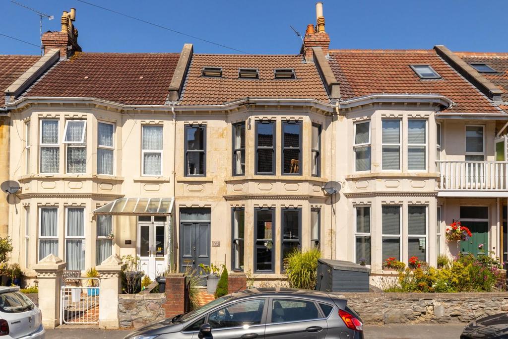 22 Belluton Road 7.jpg