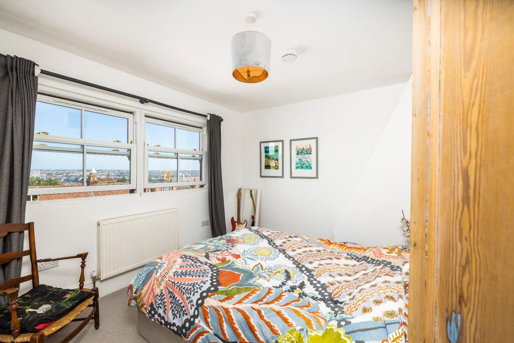 22 Belluton Road 21.jpg