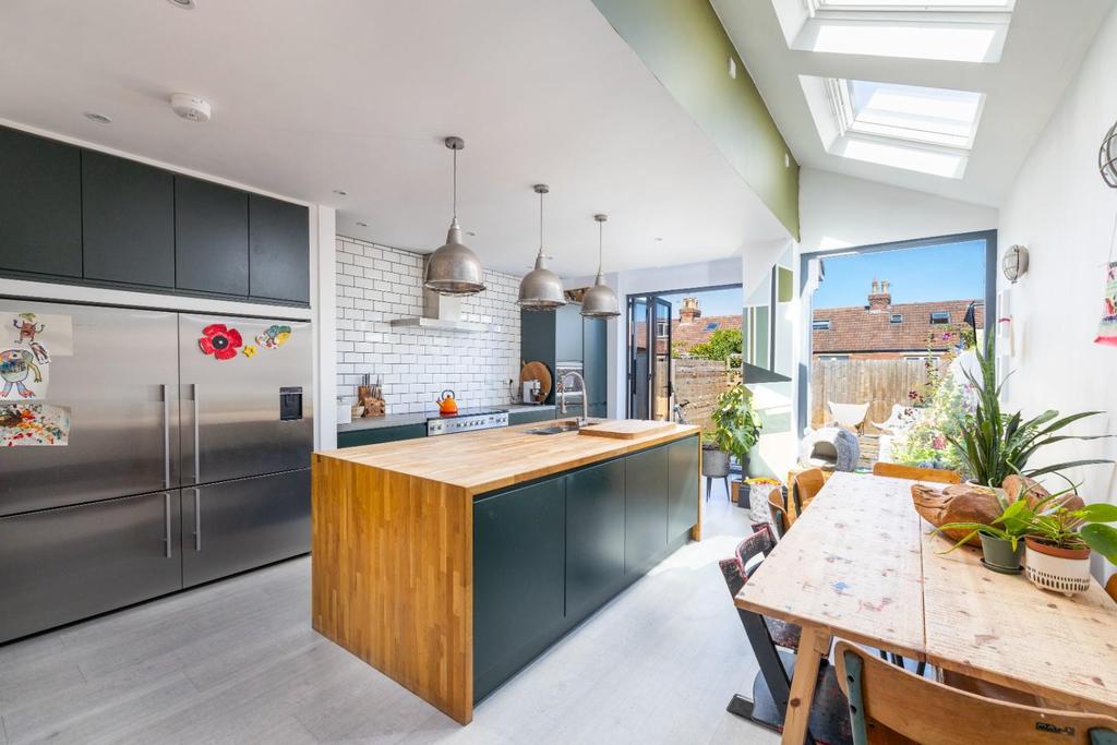 22 Belluton Road 29.jpg