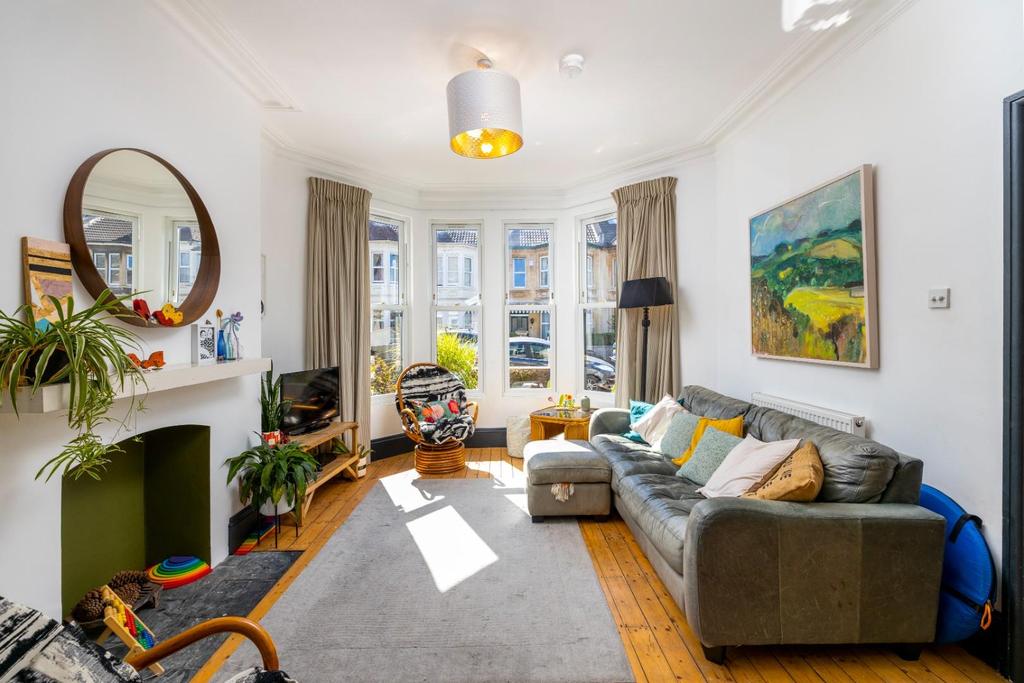 22 Belluton Road 31.jpg