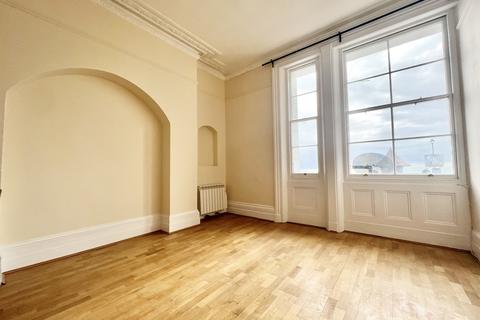 2 bedroom apartment to rent, Victoria Parade, Ramsgate