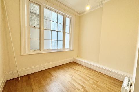 2 bedroom apartment to rent, Victoria Parade, Ramsgate