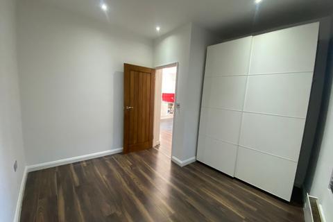 1 bedroom flat to rent, White Hart Street,,