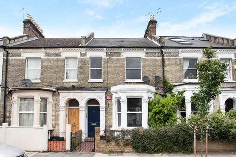 3 bedroom flat to rent, Hadyn Park Road, Askew Village, Shepherds Bush, London, W12