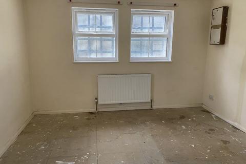38 Bowden Close, Feltham, TW14 8SE