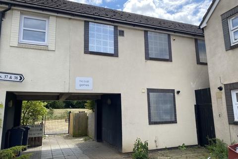 38 Bowden Close, Feltham, TW14 8SE