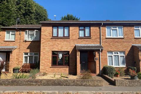30 Heronfield, Englefield Green, Egham, TW20 0RG