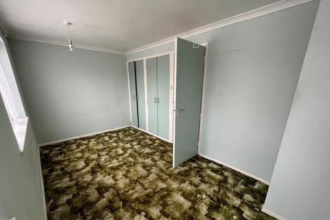 30 Heronfield, Englefield Green, Egham, TW20 0RG