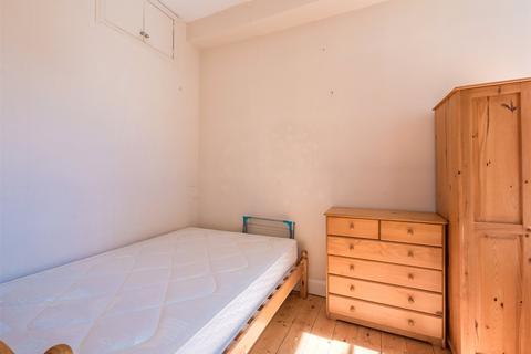 1 bedroom flat to rent, East Fountainbridge, Edinburgh, EH3