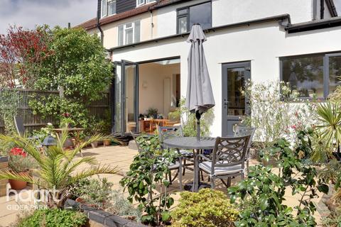 4 Ferguson Avenue, Romford, RM2 6RB