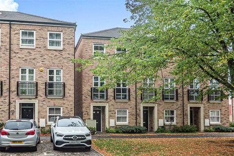 34 Lovegrove Way, London, N20 0EU