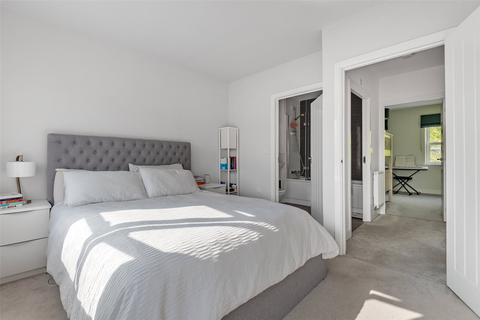 34 Lovegrove Way, London, N20 0EU