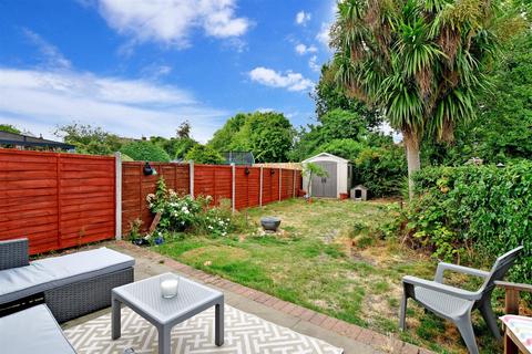 72 Glenthorne Close, Sutton, SM3 9NN