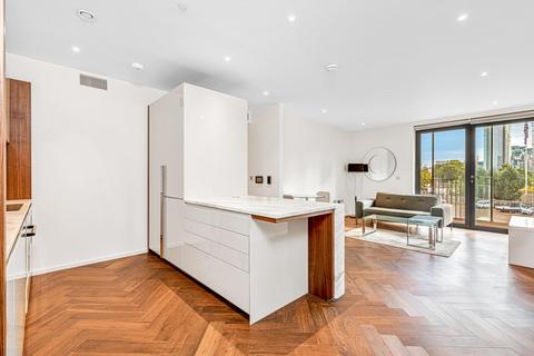 1 bedroom apartment to rent, Ambassador Building, Embassy Gardens, London, SW11