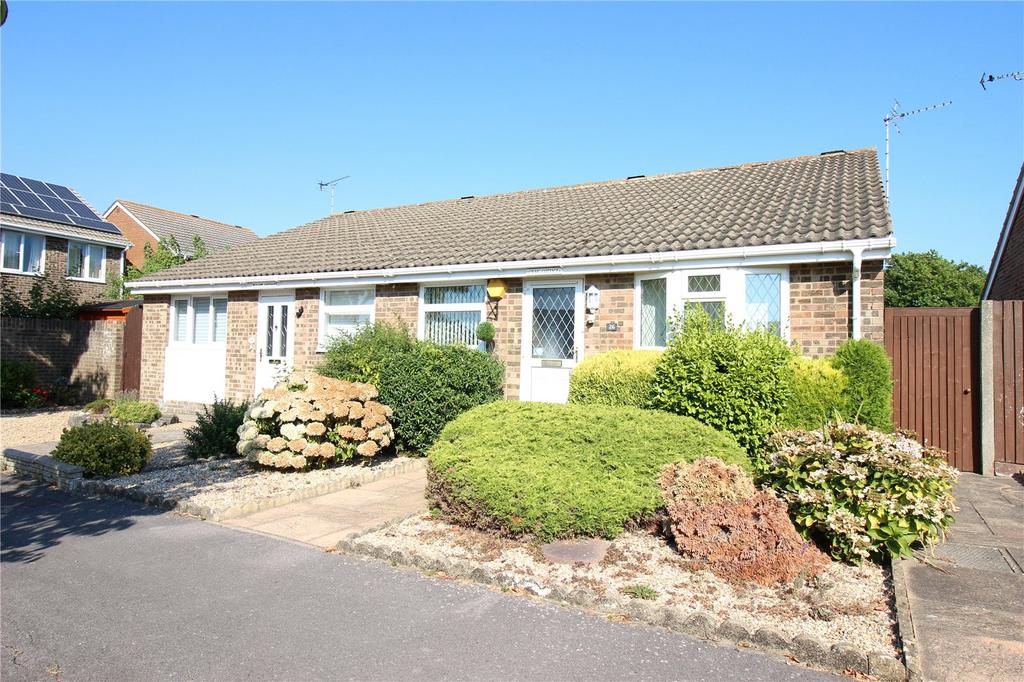Fell Drive, LeeOnTheSolent... 2 bed bungalow £325,000