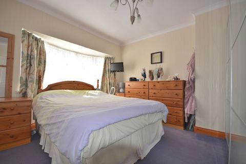 8 Beardsmore Grove, Hucknall, Nottingham, NG15 8AW