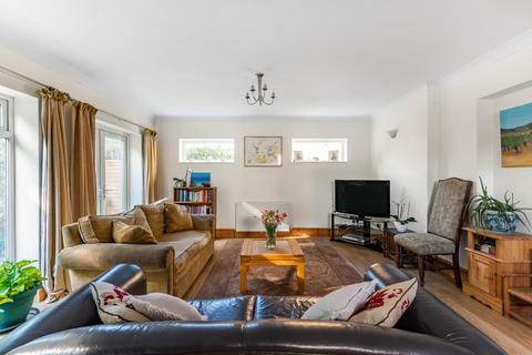 32 Audley Way, Ascot, SL5 8EF