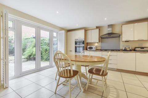 58 Corbetts Way, Thame, OX9 2FN