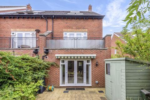58 Corbetts Way, Thame, OX9 2FN
