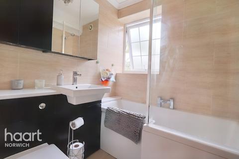 37 Cavell Road, Norwich, NR1 2LL