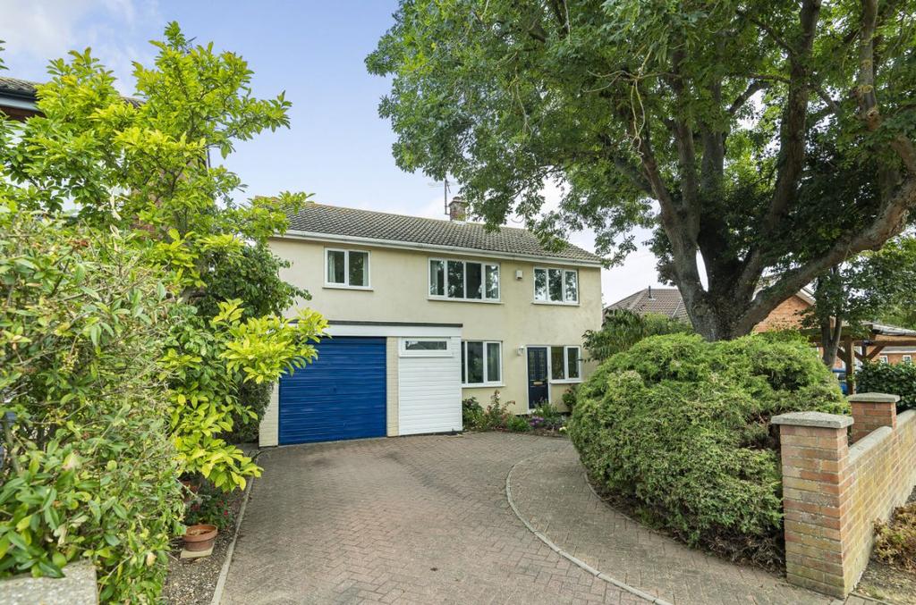 Potters Cross, Wootton, Bedford 5 bed detached house £500,000