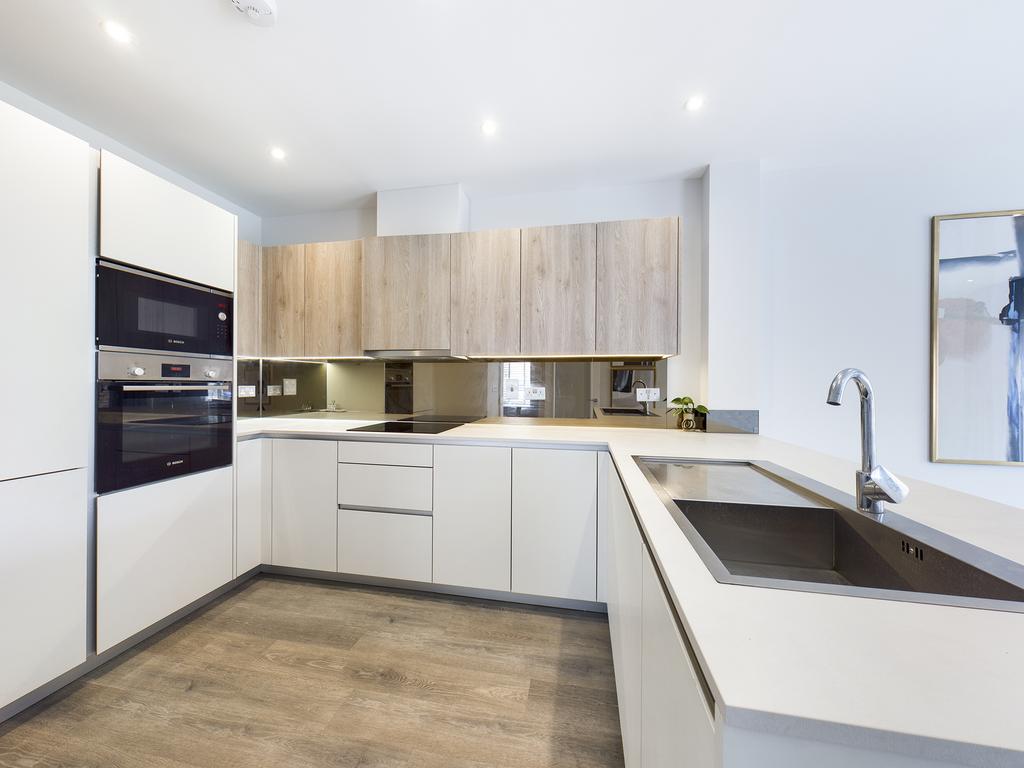 Cam00176 p1 pr0196 still02