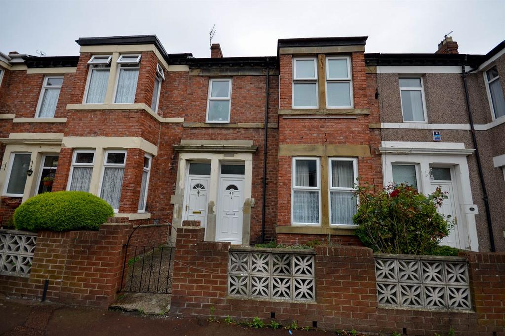Rodsley Avenue, Gateshead 3 bed flat £95,000