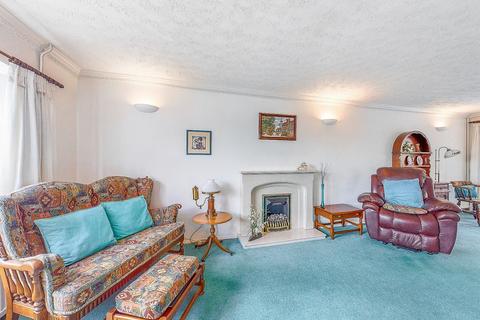 15 Mill Close, Rochester, ME2 3DA