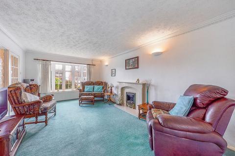 15 Mill Close, Rochester, ME2 3DA