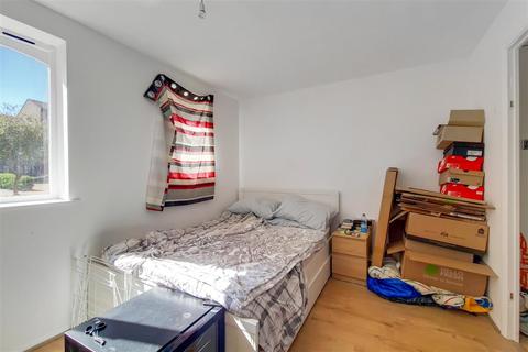 111 Plumtree Close, Dagenham, RM10 8UF