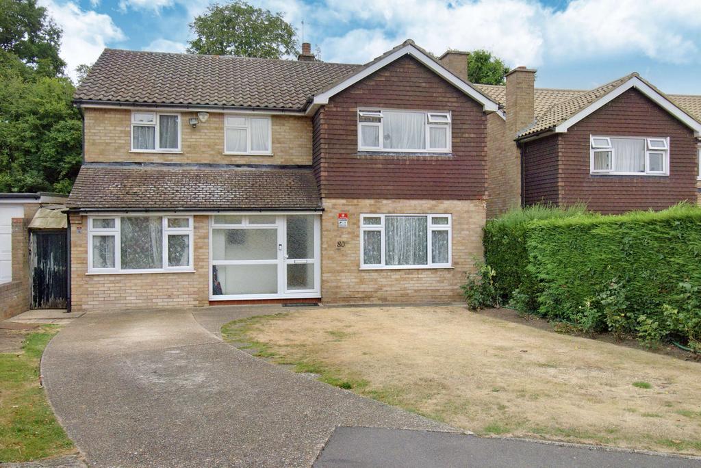 Birchmead Avenue, Pinner, HA5 5 bed detached house £1,025,000