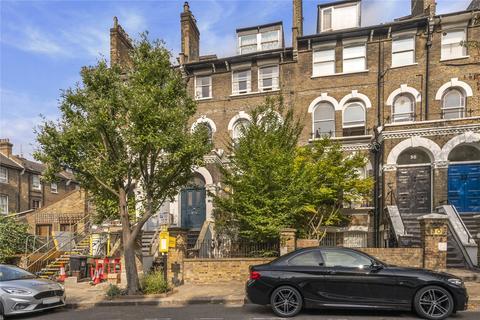 2 bedroom flat for sale, South Villas, London