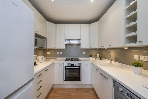 2 bedroom flat for sale, South Villas, London