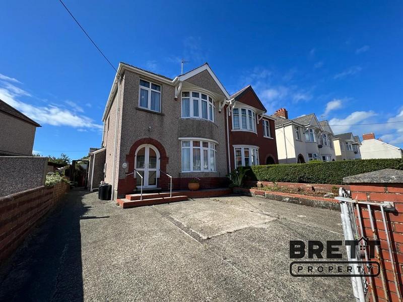Murray Road, Milford Haven... 3 bed semidetached house £210,000