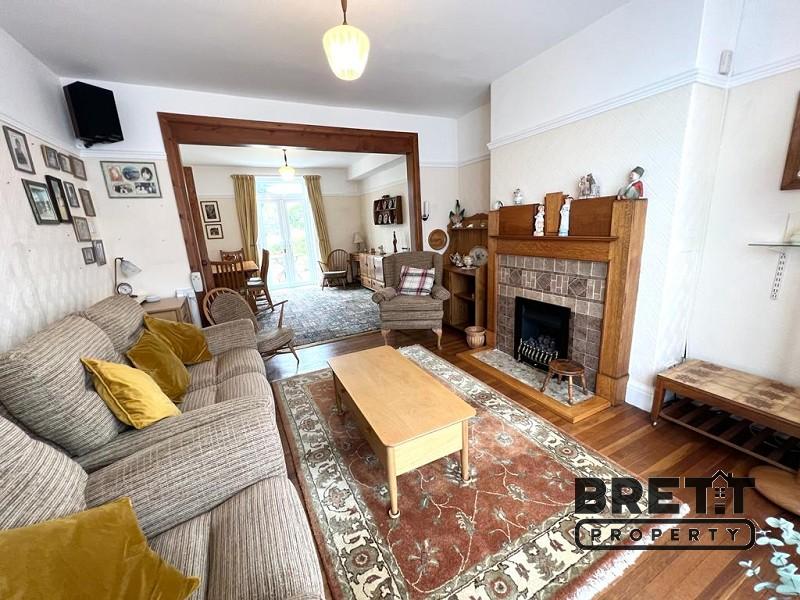 Murray Road, Milford Haven... 3 bed semidetached house £210,000