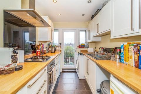 4 bedroom house share to rent - Garbett Road, Winchester