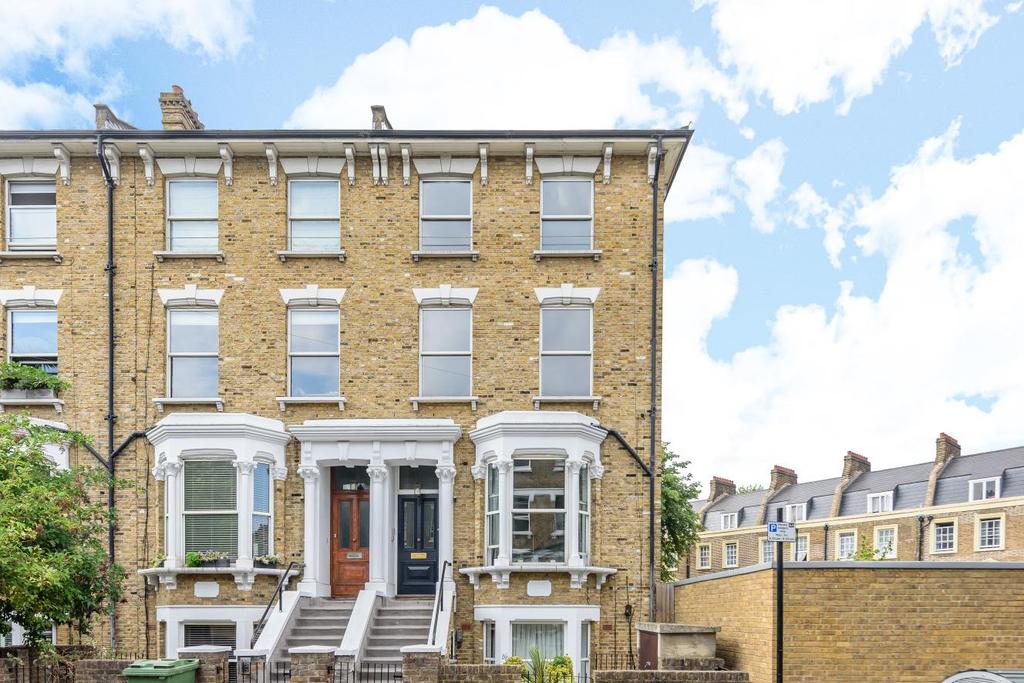 Lilford Road, Camberwell 3 bed flat £625,000