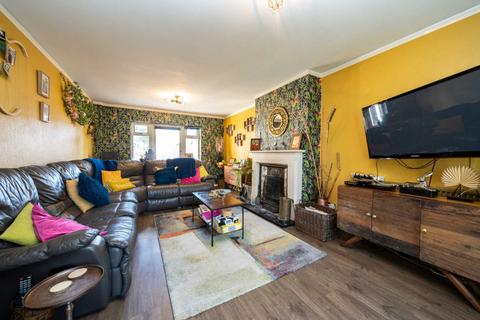3 Abel Close, Hemel Hempstead, HP2 4BL