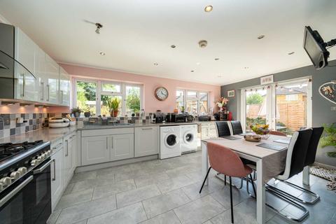 3 Abel Close, Hemel Hempstead, HP2 4BL