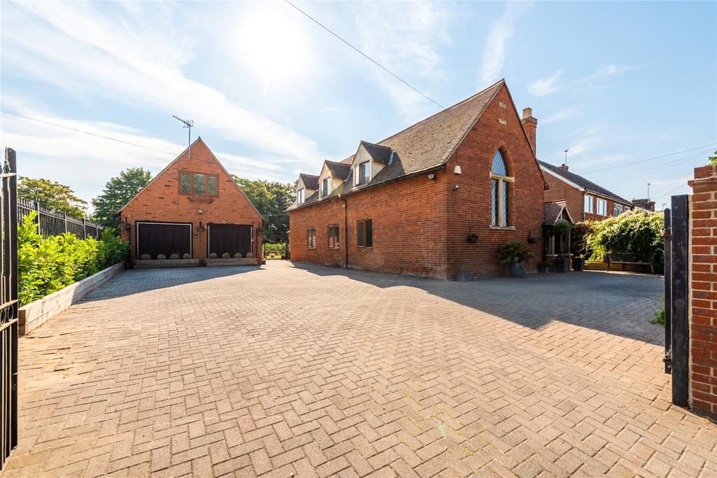 Chipping, Buntingford, Hertfordshire... 5 bed detached house for sale