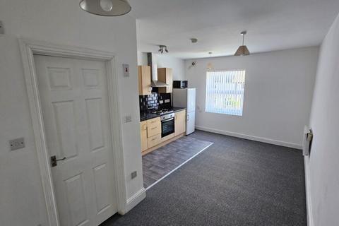 4 bedroom end of terrace house for sale, Harehills Lane, Harehills, Leeds, LS9 6HJ