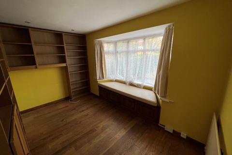 16 Meadow Brook Road, Birmingham, B31 1NE
