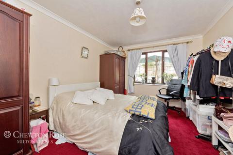 54 Gatcombe, Great Holm, Milton Keynes, MK8 9ET