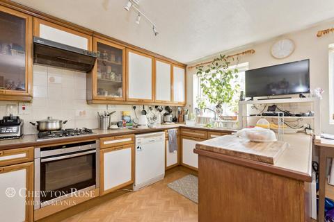 54 Gatcombe, Great Holm, Milton Keynes, MK8 9ET