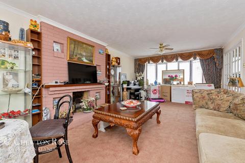 54 Gatcombe, Great Holm, Milton Keynes, MK8 9ET