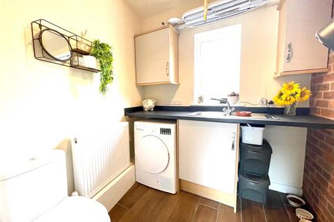 9 Caerhowel Meadows, Caerhowel, Montgomery, SY15 6JF