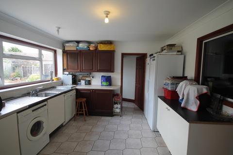 28 Candover Close, Harmondsworth, West Drayton, UB7 0BD