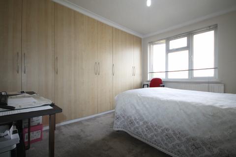 28 Candover Close, Harmondsworth, West Drayton, UB7 0BD