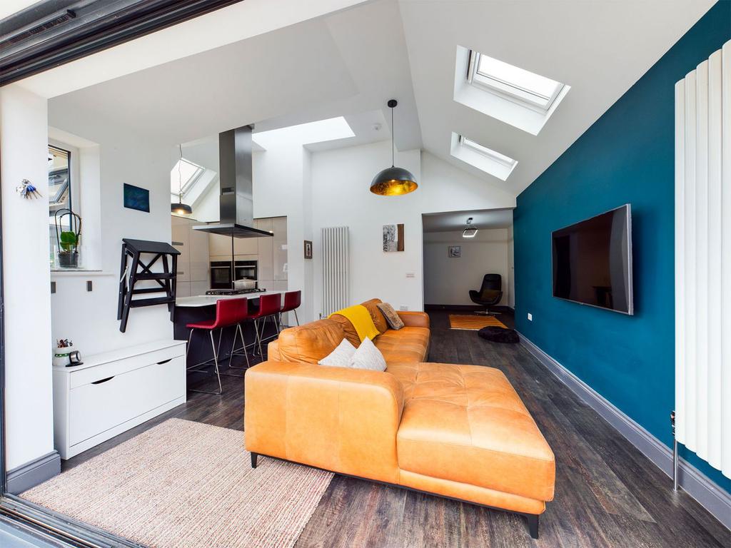 Kitchen/living area