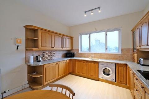 2 bedroom flat to rent, Elmfield Avenue, City Centre, Aberdeen, AB24